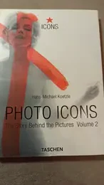 Обложка: Photo icons. The story behind the Pictures. Vol. 2